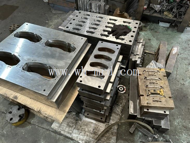 Vroča stiskalni plesen zavorne ploščice