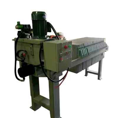 Stroj za pritisk na plošče in okvir